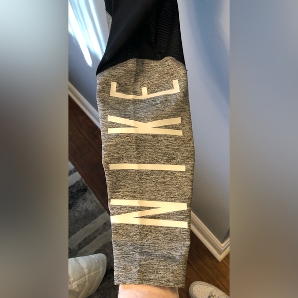 Nike Dri -Fit Womens Yoga/Gym Pants/Leggings - Size Small w/ Sheer - Picture 4 of 6